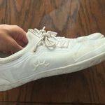 Tolos Barefoot shoes white Size 7.5 Photo 1