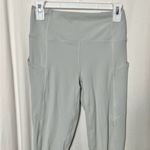 Fabletics Oasis PureLuxe Gray High-Waisted 7/8 Pocket Leggings Size Small Photo 1