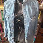 American Eagle  light wash denim boyfriend fit XS button down shirt Photo 0