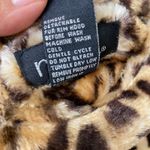 Rue 21 Womens Reversible Faux Fur Leopard Puffer Vest Size M Photo 6