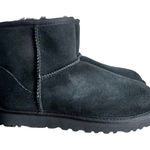 UGG  Women’s Classic Mini II Black Boot Size 5 #926 Photo 0