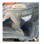 KanCan Signature Mom Fit High Rise Denim Short Light Wash Size 26 western casual Photo 4