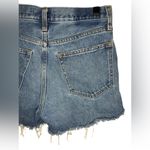 Abercrombie & Fitch Distressed Mid Rise Boyfriend Shorts Size 25 Photo 5