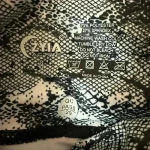 Zyia  Light n Tight Snakeskin Print Leggings Sz 0 NWOT Photo 3