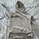 Uniqlo  Sherpa Lined Zip Hoodie Heather Gray Women’s XS Faux Fur Fleece Jacket Photo 7