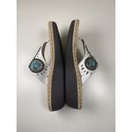 Artisan Clarks‎  5.5M White Beaded Flip Flop Sandals Turquoise Silver Accents Photo 5