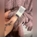 Buckle Chance or Fate ( Brand) Mauve Pink Ribbed Long Sleeve Blouse V Cut Size M Photo 9