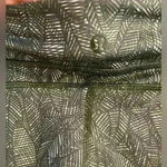 Lululemon  cool to street mesh detail cropped leggings   Sz 6 Photo 3