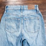 Madewell • The Curvy Perfect Vintage Jean in Coney Wash: Destroyed Edition Photo 10