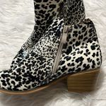 JG Booties Leopard Print Ankle Boots Womens 6.5 Western Photo 4