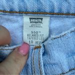 Levi's 90s Levi’s 550 Relaxed Fit Tapered Leg Ladies 10 REG Light Blue Jeans worn in Photo 5
