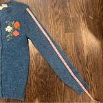 Cottagecore Flower Embroidered Blue Sweater size small Vintage Photo 6