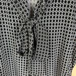 White House | Black Market  Size Large Cap Sleeve‎ Front Tie Vneck Blouse Career Photo 3