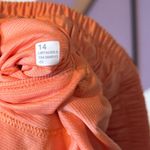 Lululemon  Hotty Hot Low-Rise Lined Short 2.5" Sunny Coral Photo 5