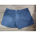 Columbia  PFG Omni Shade Women's XL Blue Fishing Shorts Utility Zip Pockets Photo 5