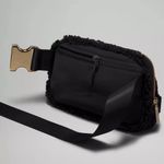 Lululemon  Everywhere Fleece Belt Bag Photo 1