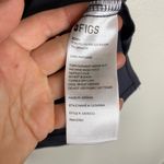 FIGS NWT Technical Collection Catarina One Pocket Scrub Top Women's XS Gray Photo 2