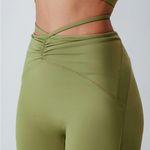 Berlook Activewear Green Ruched Tie Photo 2