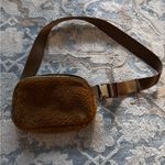 Lululemon  Everywhere Belt Bag 1L Burnt Caramel Fleece Photo 1