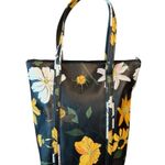 NFL Green Bay Packers  Weekender Dahlia Floral Tote Bag NWT Yellow Green Black Photo 4