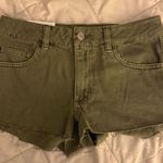 Garage low rise green  shorts Photo 0