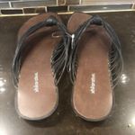 Xhilaration Black Strapped flip flops Women’s Size 7 Photo 3