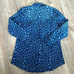 NEW G.I.L.I. Printed Denim Button Front Top Animal Print Spots Sz S Blue Photo 8