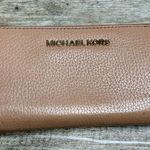 Michael Kors  Jet Set Bi-Fold Leather Wallet Tan Brown Zip Around Photo 0