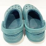 Crocs  Size 7 Classic Faux Fur Lined Clogs Slip-On Green Photo 3