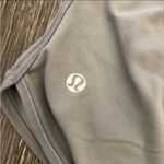Lululemon  Grey Workout Gym Shorts 2 XS Photo 4