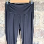 Gymshark Black Athletic Capris Leggings Women's Medium Pocket Yoga Workout Photo 5