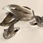 Sarah Coventry Vintage Silver Tone Clip On Earrings & Brooch Shoulder Pin Set Photo 3