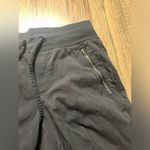 Athleta Trekkie north jogger black 8 Photo 2