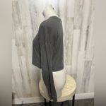 Sky And Sparrow  gray top size MEDIUM Photo 1