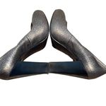 Calvin Klein Womens Elita Cosmopolitan Pump Heel Shoes Metallic Silver Size 6.5 Photo 5