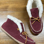 Clarks  Women’s Size 7 Heidi Maroon Moccasin Booties Slippers Photo 0