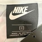 Nike NEW Hyper Windrunner Jacket Photo 10