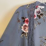 Entro NWT  grey kimono bell sleeve grey floral cardigan L Photo 7