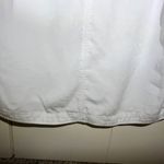 Evereve  White Lyocell Sleeveless V Neck Top - Size Medium Photo 4