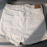 American Eagle Womens  White Denim Cuffed Shorts Size 4‎ Photo 2
