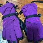 Burton Gloves Photo 1
