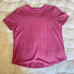 Lululemon T-Shirt Photo 0