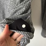 Lululemon 10 Rush Hour Gray and Black Herringbone Long Sleeve Top Photo 4
