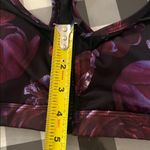 PopFlex Women’s Floral Mesh Padded Sports Bra Size 8 Zip front Black Photo 7