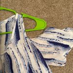 Lush Clothing Lush Artistic Blue and White Blouse Photo 2