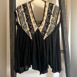 Free People  Flowy Sleevless Embroidered V Nexk top, Size small Photo 0