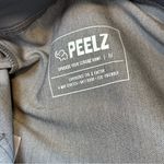 Peelz Scrubs Kira style 4 pocket jogger pants, color Grey size Medium NWT Gray Photo 9