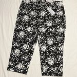 Croft & Barrow  mid rise Capri Photo 0