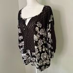 Free People  Moon River black & white floral print long sleeve top size S Photo 3