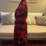 Stars Above  Buffalo Plaid red robe Sleepwear New in package with tags M/L with pockets Photo 4